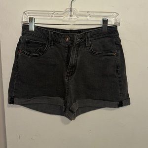 Black jean shorts!